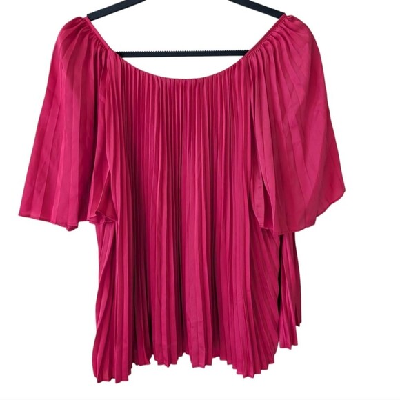 Johnny Was Tops - Johnny Was JADE Georginna Pleated Short Sleeve Satin Scoop Neck Pink Top Size M